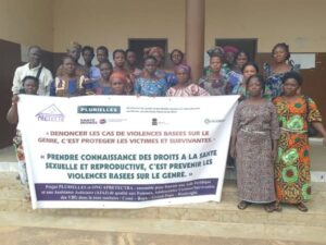 Lire la suite à propos de l’article SENSIBILISATION COMMUNAUTAIRE – PROJET PLURIELLES